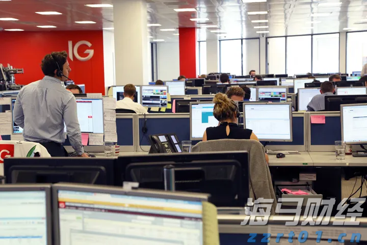 A股公告精选 | 福日电子(600203.SH)连续四个交易日涨停 提示风险