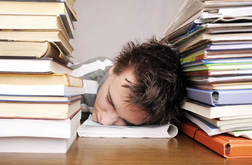 中国电信(00728)发布中期业绩，股东应占利润230.17亿元 同比增加5.52%