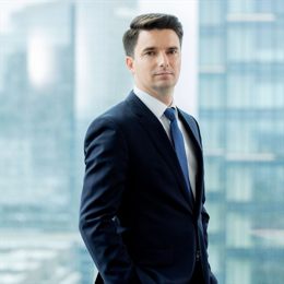 受暴雨影响，广州白云机场启动航班大面积延误应急处置蓝色响应