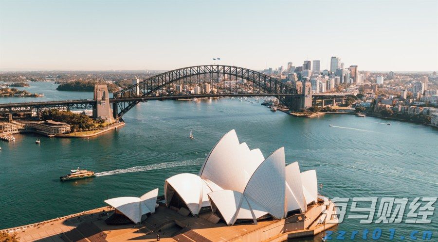 星巴克(SBUX.US)在华“卖身”背后的盈利困局:降本降价攻下沉还是坚守高端?