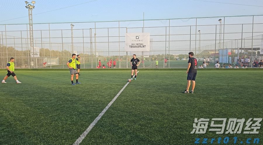 市消防救援支队快速解救5名被困群众