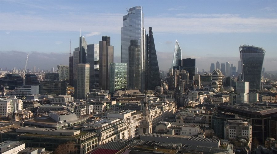 新一轮QDII额度面临短缺，多家QDII基金再次限购